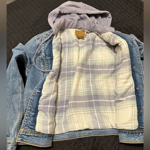 American Eagle jean jacket - Picture 4 of 4